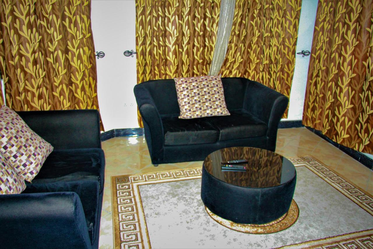 Jakicha Motel Νταρ ες Σαλάμ Εξωτερικό φωτογραφία