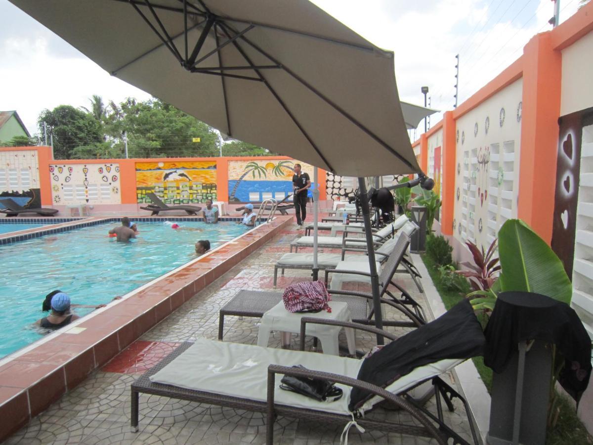 Jakicha Motel Νταρ ες Σαλάμ Εξωτερικό φωτογραφία