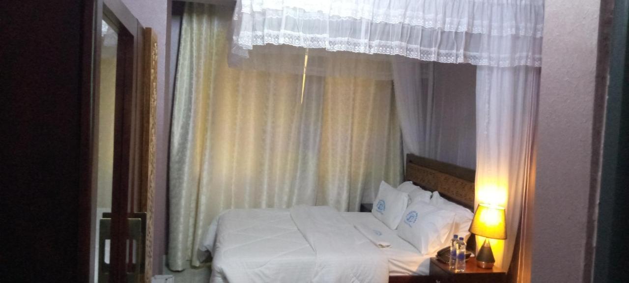 Jakicha Motel Νταρ ες Σαλάμ Εξωτερικό φωτογραφία