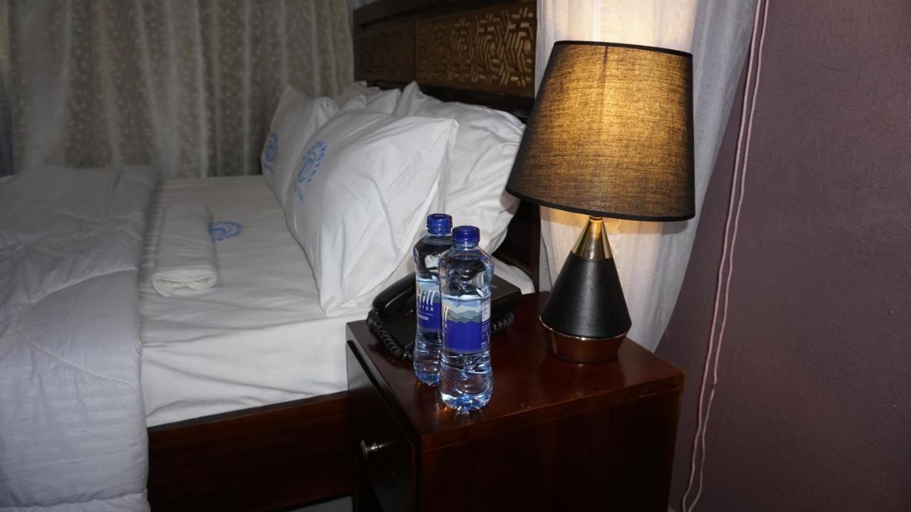 Jakicha Motel Νταρ ες Σαλάμ Εξωτερικό φωτογραφία