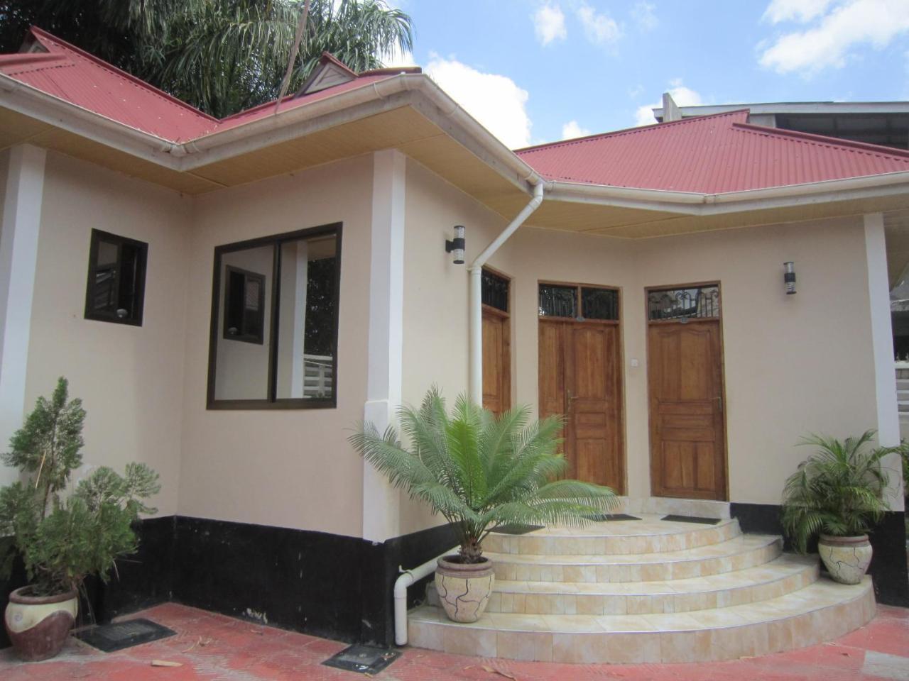 Jakicha Motel Νταρ ες Σαλάμ Εξωτερικό φωτογραφία