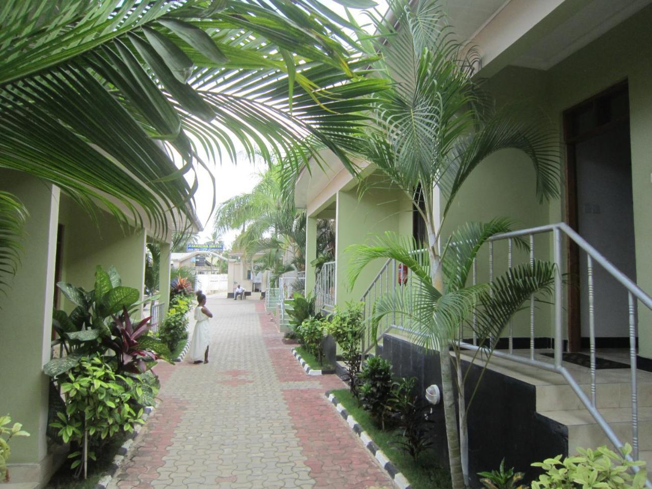 Jakicha Motel Νταρ ες Σαλάμ Εξωτερικό φωτογραφία