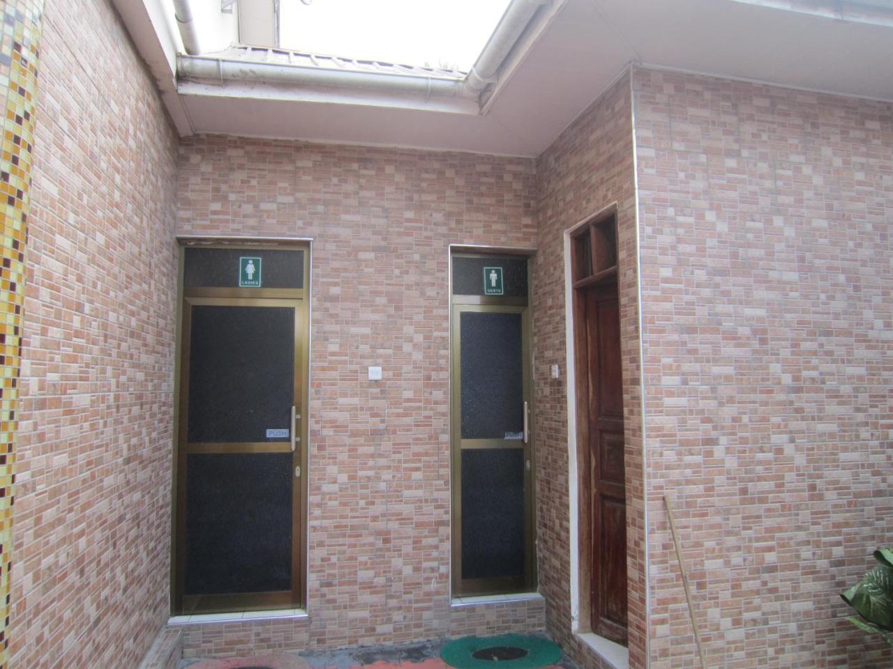 Jakicha Motel Νταρ ες Σαλάμ Εξωτερικό φωτογραφία
